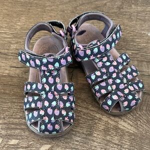 See Kai Run blue and pink strawberry closed toed sandal 🍓 9T